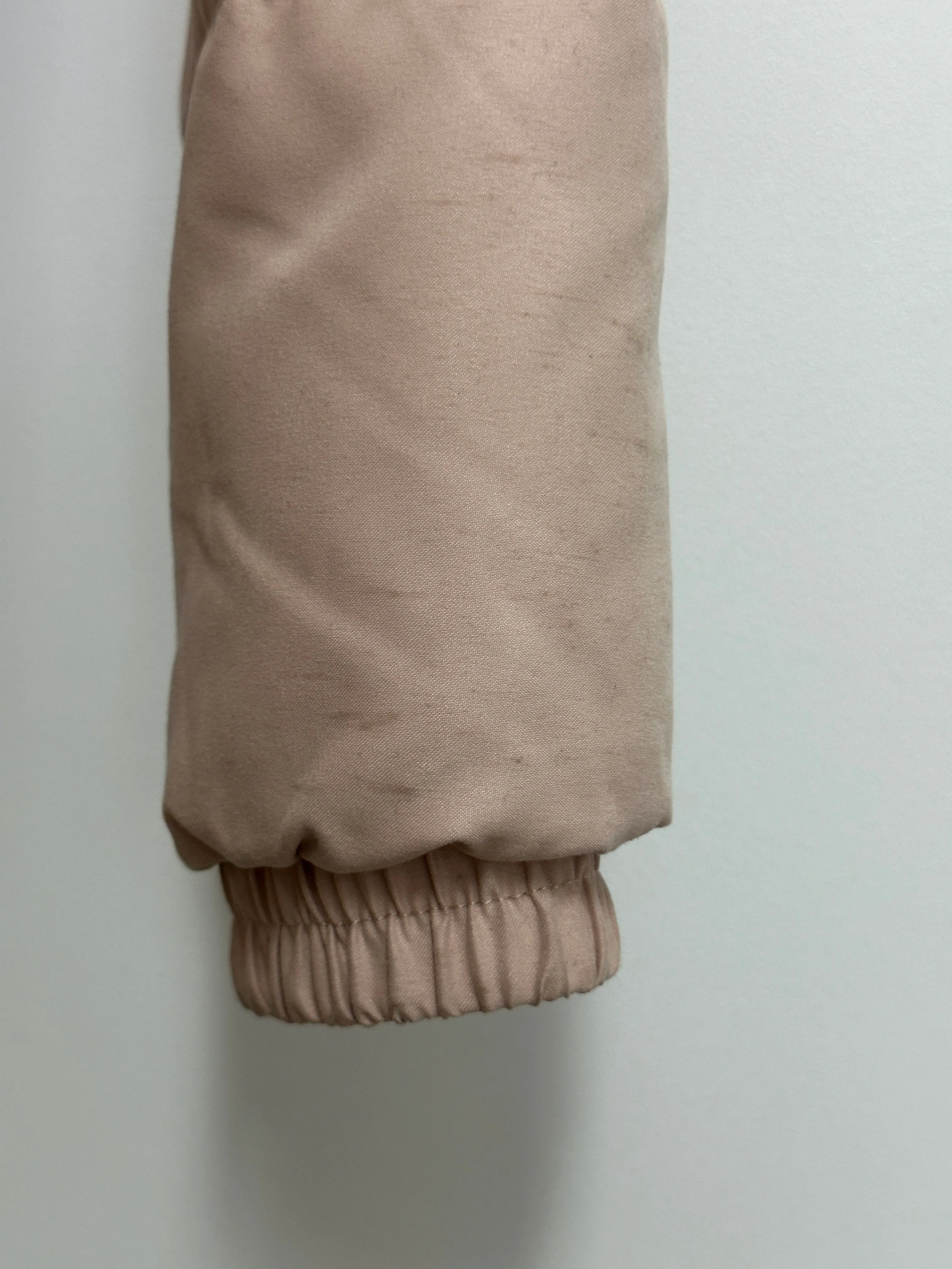 Hooded Puffer Jacket in Pink