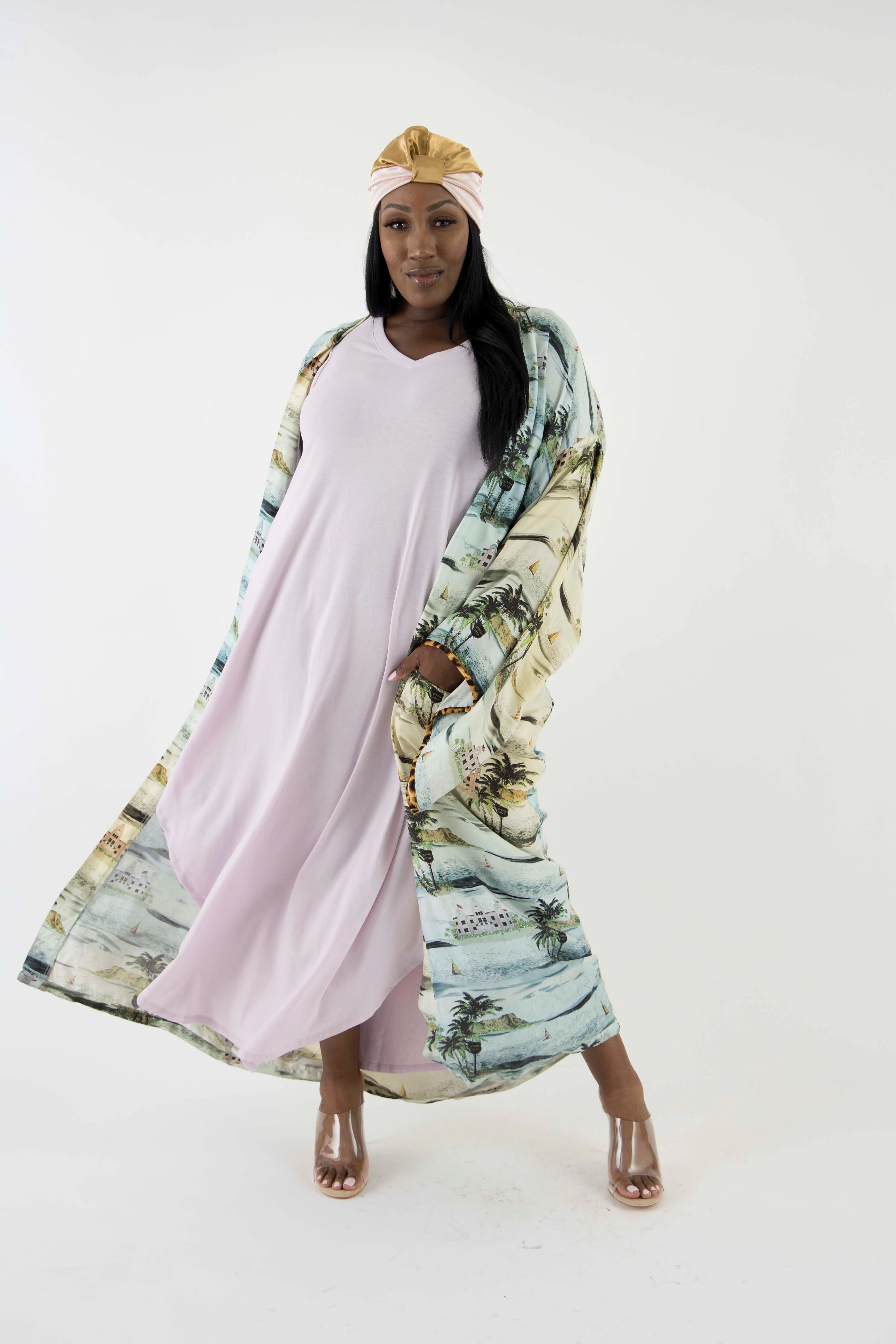 The Beach Scene Silk Twill Kimono in Multi Pastel with Kimono sleeves